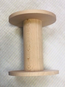 SZPULA DREWNIANA 6,5x7cm DEKORACYJNA