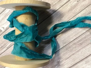 WSTĄŻKA GNIECIONA old fashion 1,4 M TURKUS MORSKI