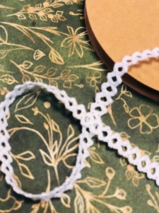 KORONKA BAWEŁNIANA ok.1cm - 1m BIAŁE ZĄBKI