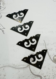 NAROŻNIKI ORNAMENT 4SZT