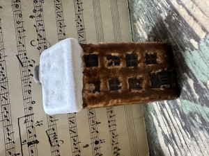 KAMIENICZKA DOMEK CERAMIKA WYŻSZY RDZAWY 1SZT