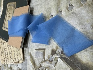 WSTĄŻKA RWANA SZYFONOWA 3cm CHABER