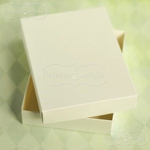 PUDEŁKO NA KARTKĘ C6 ECRI/KREMOWE  11,5X16CM