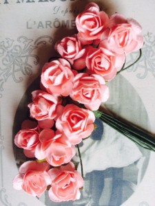 RÓŻA 1,8CM PAPIEROWA 12szt RÓŻ PASTELOWY JASNY 